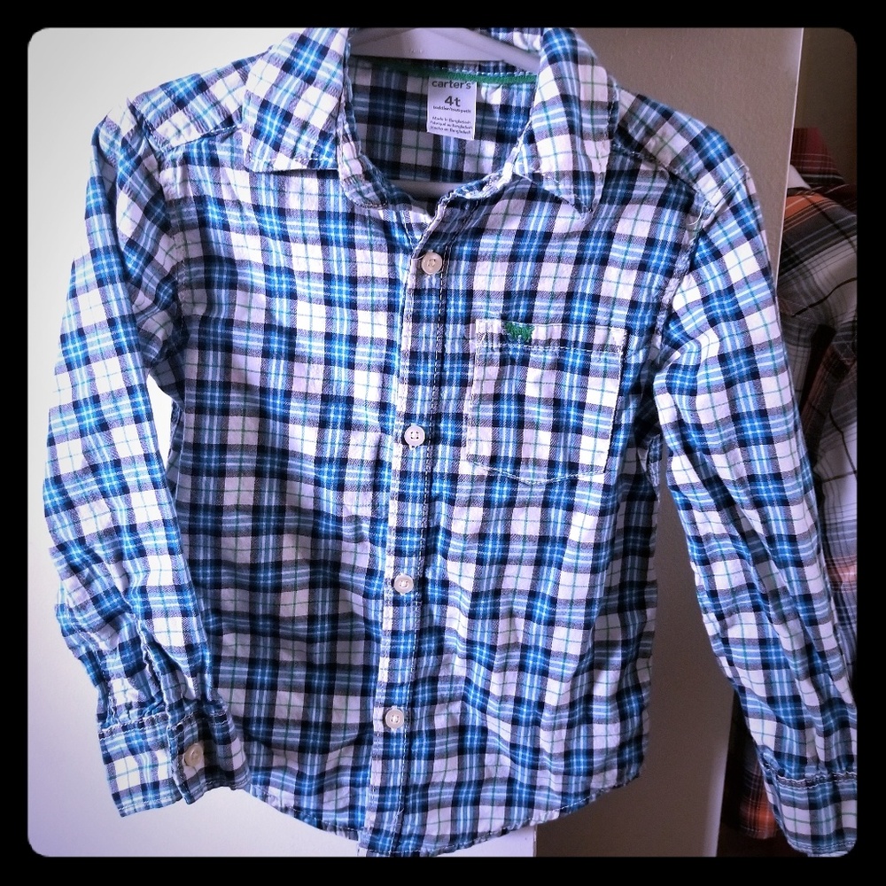 Boys Long sleeve plaid button up.